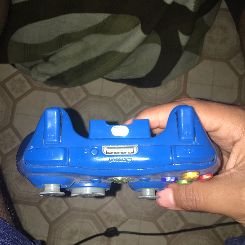 Xbox 360 controller - Picture 2 of 3
